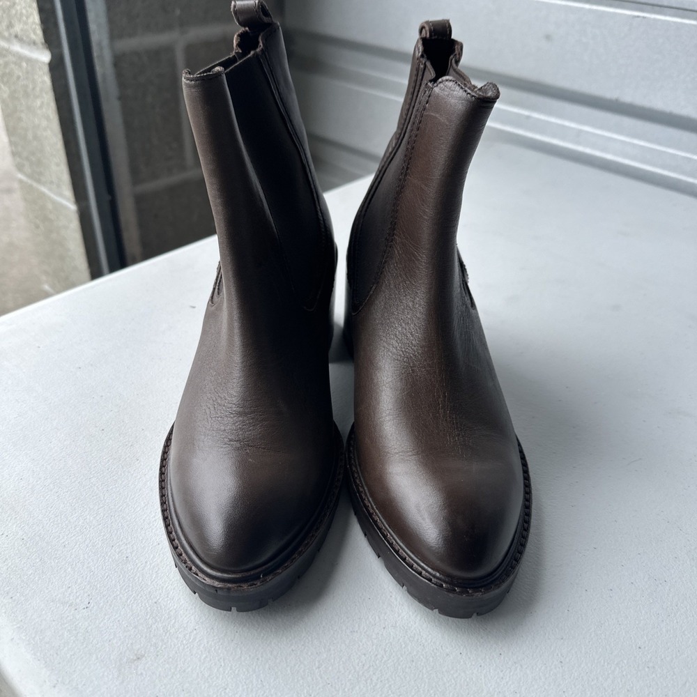 Thursday Boot Company Women's Knockout High Heel Chelsea Boot Brown Size 7